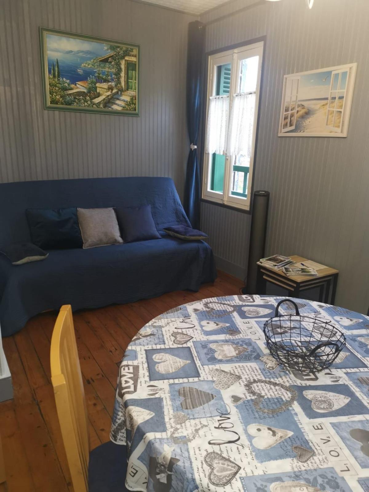 Appartement Avec Balcon Au 1Er Etage Vue Laterale Mer A 50 Metres De La Plage A Mers Les Bains. Εξωτερικό φωτογραφία